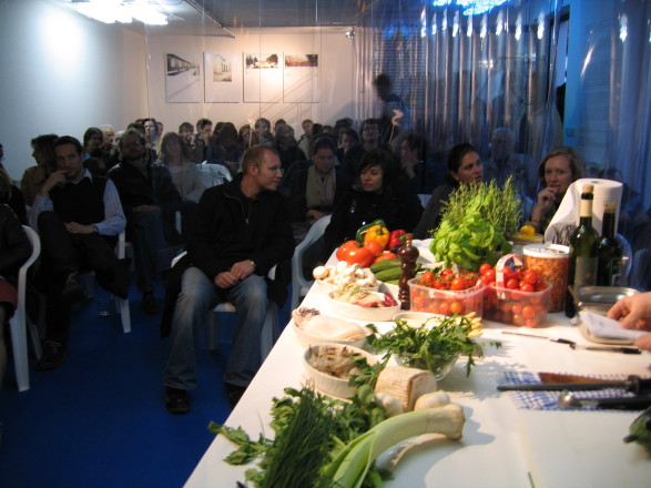 Lecture and intervention by Christian Schwienbacher: I'll cook you a house. Photo: Lungomare