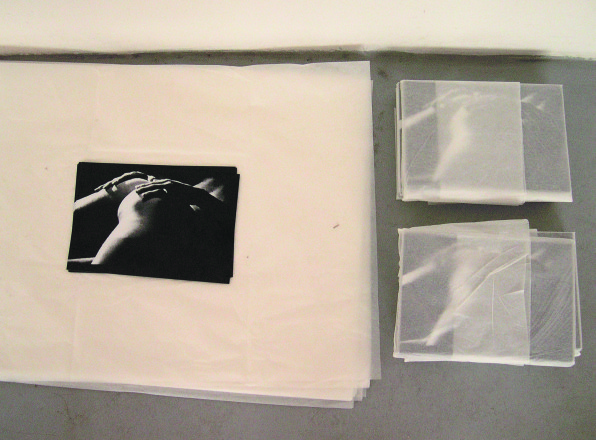 Florian Lambl: Postcards “Lovers on TV”, 2003. Photo: DPI Fotostudio