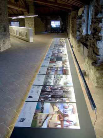 Exhibition: Build on built (Porta S. Agostino nell'ambito di Bergamo Architettura). Photo: Lungomare