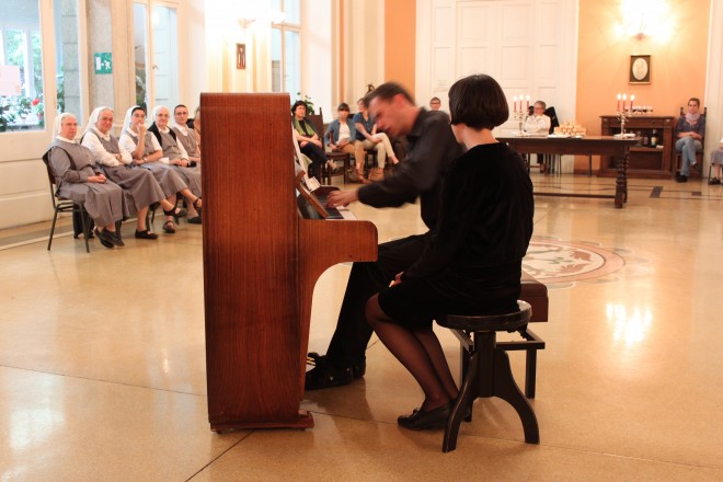 Invited by the Quality of Light: Opening 4: Piano sonata by Mozart in the former Kurhaus Gries, Photo: Barbara Mataloni, 2012 