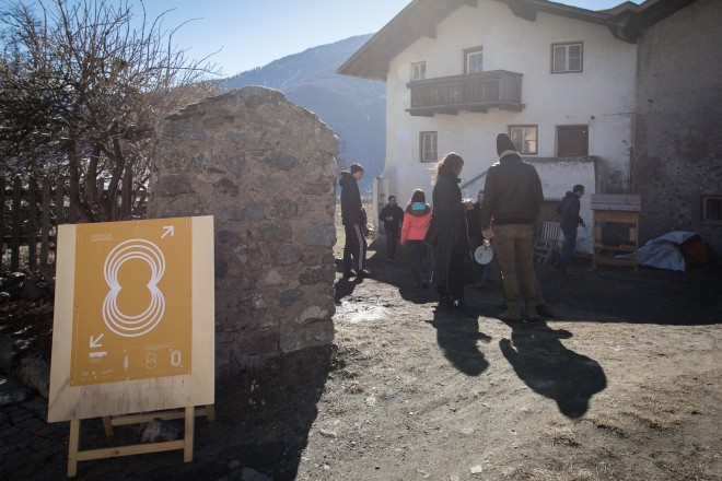 Seeding Stories - A living Archive, hosted by SamenFest, Sockerhof, Mals-Malles, Vinschgau Val Venosta, February 23 2019. School of Verticality is a project by Sophie Krier, courtesy Lungomare. Graphic design Inedition. Photo Jörg Oschmann