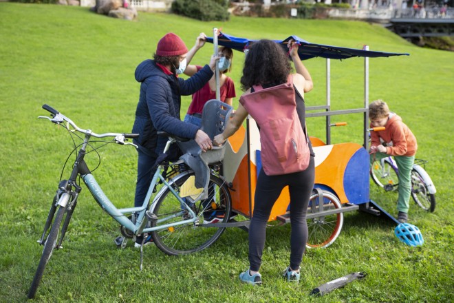 Co-Carts, test-ride, October 2020, a project by orizzontale. Courtesy Lungomare. Image by Giulia Faccin